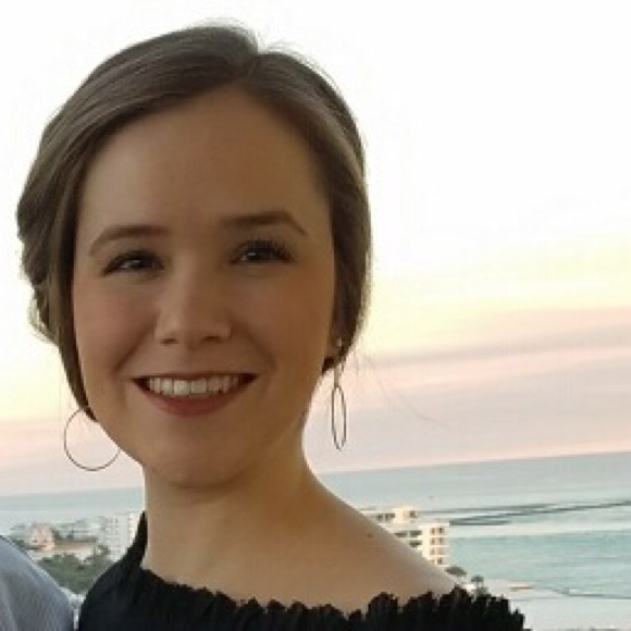 Meet your Posher, Andrea - Picture 1 of 1